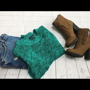 American eagle knit sweater